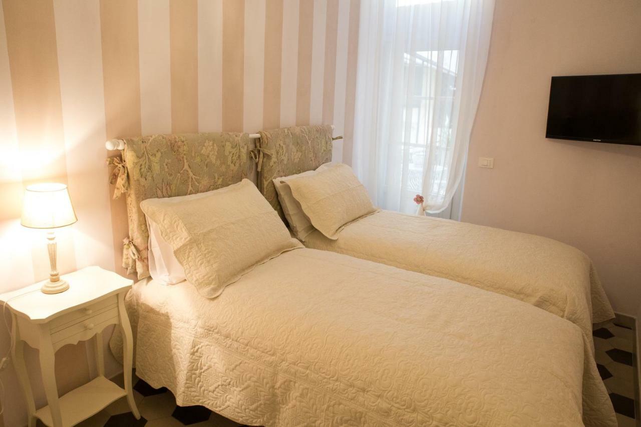 Luxury Apartment Residence La Fontana Lucca Buitenkant foto